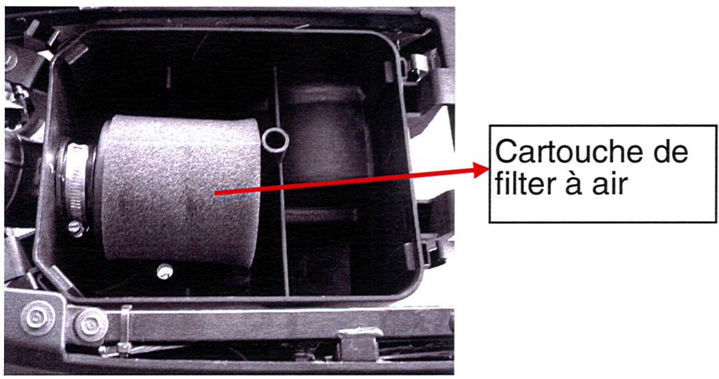 ADLY 300 XS - NETTOYER ET REMPLACER LE FILTRE A AIR - 1