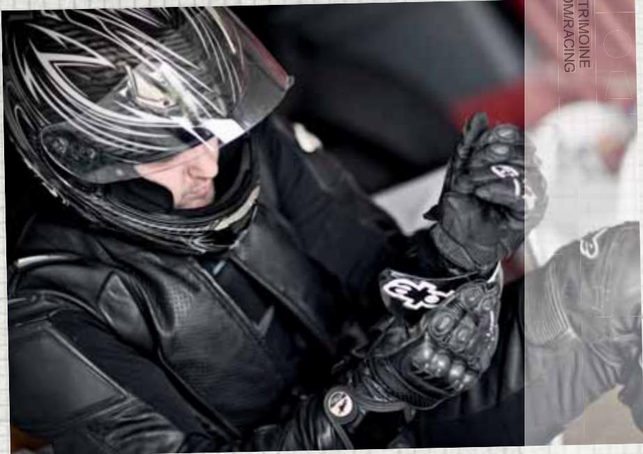 BUELL XB9SX - NOUS NOUS PRESENTONS.    NOUS SOMMES LA BUELL    MOTORCYCLE COMPANY    DE EAST TROY, DANS LE    WISCONSIN. Un petite ville sans aucun doute!    A peine 4231 habitants. Loin de tout. - 12