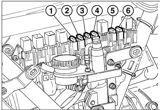 MOTO GUZZI CALIFORNIA SPECIAL SPORT - Brake pedal for left front brake and rear brake («A» in fig. 16) - 5