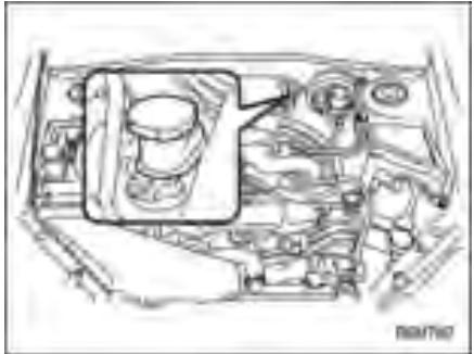 SUBARU FORESTER 2010 - Contrôle du niveau de liquide - 1