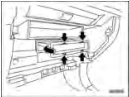 SUBARU FORESTER 2010 - ■ Remplacement d'un filtré à air - 4