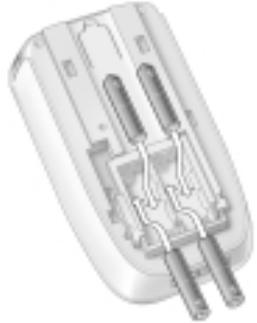 X10 RU950 - Mise en place des piles - 2