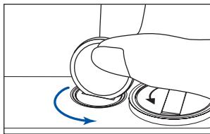 ZEISS IKON RANGEFINDER - Einsetzen der Batterien - 1