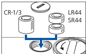 ZEISS IKON RANGEFINDER - Mise en place des piles - 2
