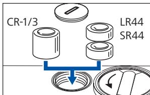 ZEISS IKON RANGEFINDER - Einsetzen der Batterien - 2