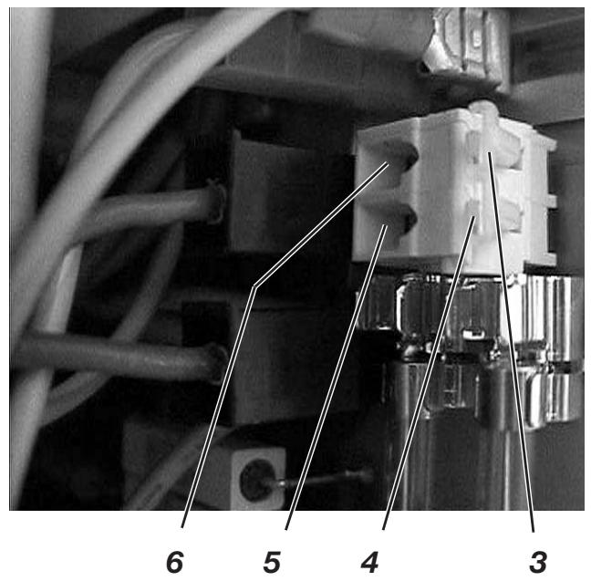 DURKOPP 669 - Connecter la lampe de couture à la commande DA321G - 2