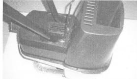 VARO POWXG6400 - Mise en place des jambes dans le broyeur - 1