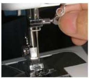 DOMOCLIP DOM343 - Installation et changement des aiguilles - 3