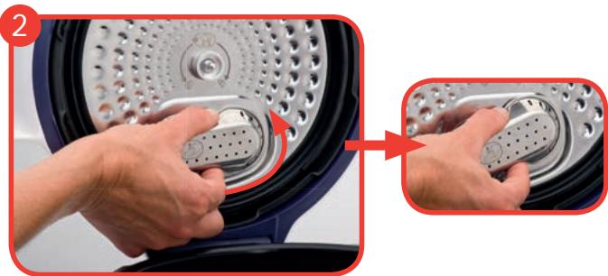 MOULINEX COOKEO USB CE702100 - DEMONTAGE VAN HET METALEN DEKSEL: - 1