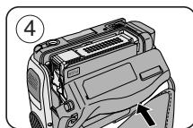 SAMSUNG SC-D263 - Insertion / Ejection d'une cassette - 2