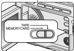 SAMSUNG SC-D305 - To select the CAMCORDER mode - 1