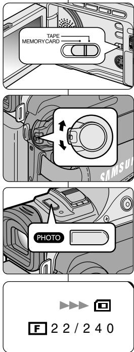 SAMSUNG SC-D305 - Recording an image from a cassette as a still image. - 1