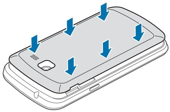 SAMSUNG GALAXY TREND LITE GT-S7390 - Installer la carte SIM ou USIM et la batterie - 8