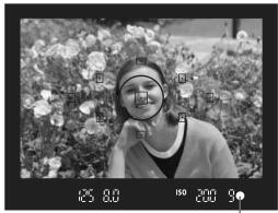 CANON EOS 1300D - Placez un collimateur autofocus sur le sujet. - 2