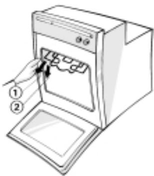 WHIRLPOOL AKZ 127 NB - Remplacement de la lampe latérale (selon le modèle) - 3