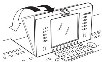 YAMAHA TYROS5 - Soulevez le panneau et inclinez-le vers vous. - 1