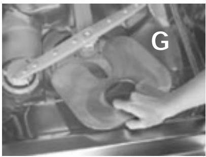 WHIRLPOOL ADP 6837 PC - Nettoyage des filtrés - 4