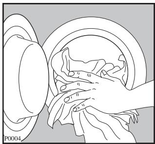 ARTHUR MARTIN XC6 - Chargement du linge - 1