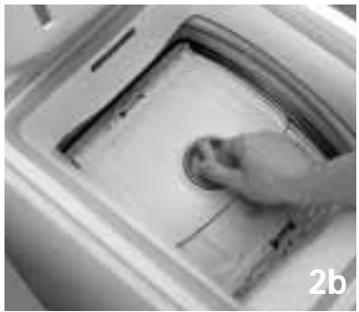 WHIRLPOOL AWE 7626 - Chargement du linge - 3