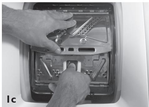 WHIRLPOOL AWE 8779 GG - Chargement du linge - 3