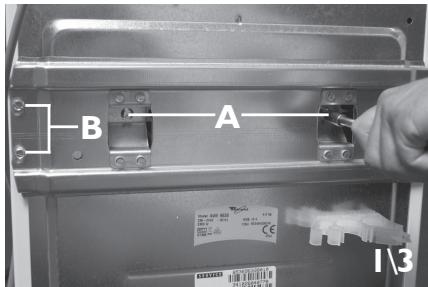 WHIRLPOOL AWE 8779 GG - Remarques : n'oubliez pas de remettre les quatre vis extérieures en place et de les resserrer. - 1