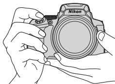 NIKON COOLPIX P900 - Tenez l'appareil photo fermement. - 1