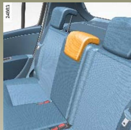 RENAULT CLIO 3 - Pour le remetre en place - 1