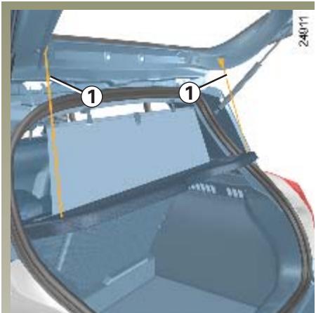 RENAULT CLIO 3 - TABLETTE ARRIÈRE / TRANSPORT D'OBJETS DANS LE COFFRE - 1
