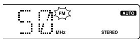 KENWOOD KRF-V4070D - Utilizzato il tasto BAND per selezionare la banda di trasmissione desiderata. - 2
