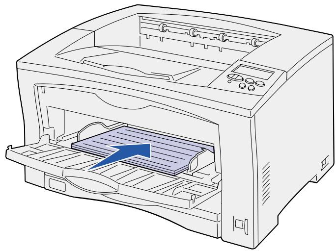 LEXMARK W812 - Einlagen von Papier in die Universalzuführung - 4