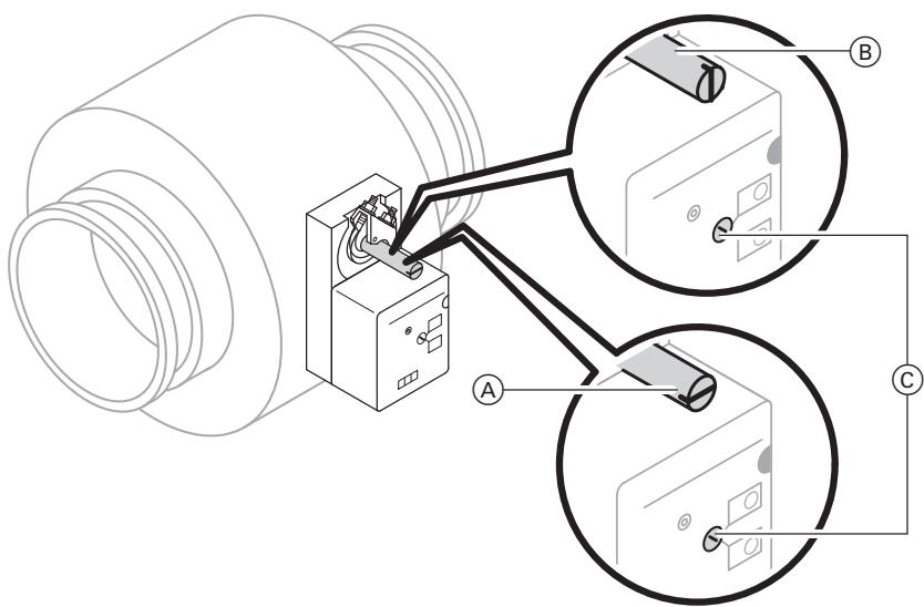 VIESSMANN VITOTRES 343 - Contrôler l'asservissement du clapet anti-retour dans l'amnée d'air extérieur (si existant) - 1