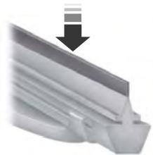 FORD FOCUS 2018 - VÉRIFICATION DES BALAIS D'ESSUIE-GLACE - 1