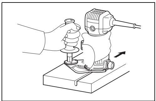 MAKITA RT0700C - 38