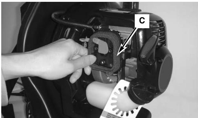 MCCULLOCH ASB3206 - TO CLEAN AIR FILTER: - 2