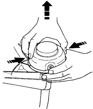 MCCULLOCH MC025 - Reemplacement de la BOUGIE - 1