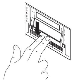 HP SURESTORE DLT 70 TAPE DRIVE - Attention - 3