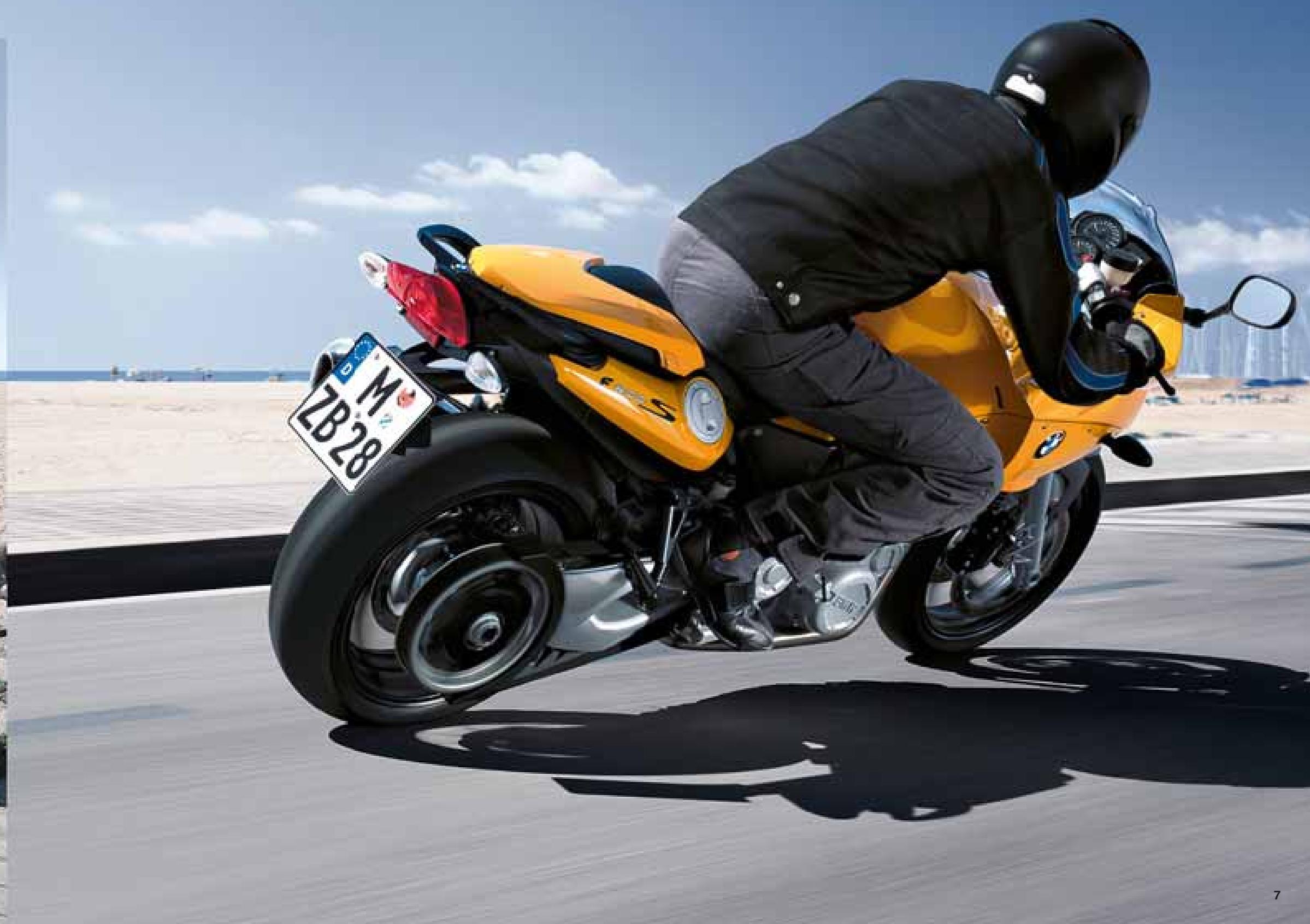 BMW F 800 ST - Une force qui se voit. - 1