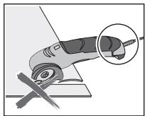 BOSCH XEOA - Opladning af akku (se Fig. A) - 2