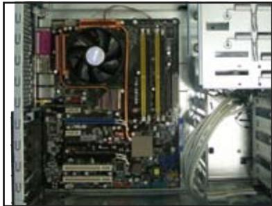 ASUS VENTO 7700 - Posez le boitier sur une surface stable. - 3