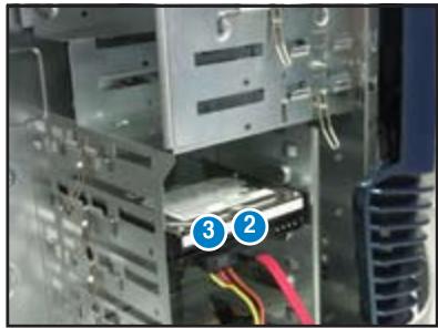 ASUS VENTO 7700 - Installer un disque dur SATA - 1