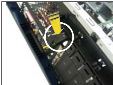 ASUS VENTO 7700 - Installer des cartes d'extension - 5