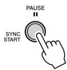 YAMAHA EZ-220 - Appuyez sur la touche [SYNC START] pour activer la fonction SYNC START (début synchronisé). - 1