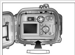 NIKON CAISSON ETANCHE WP-CP1-JUSQU-A 40 M DE PROFONDEUR - Placer l'absorbeur d'humidité - 1