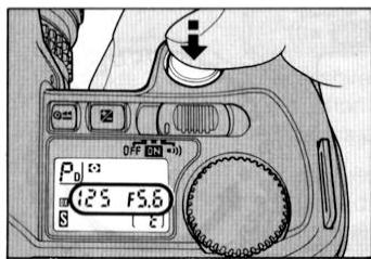 NIKON F-801S - Signaux d'ajretissement: - 1