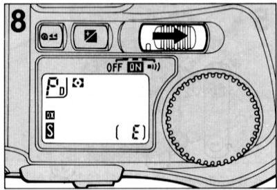 NIKON F-801S - CONTROLE DE TENSION DES PILES - 1