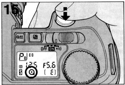 NIKON F-801S - CHARGEMENT DU FILM - 6