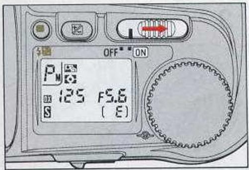 NIKON F601 - Controle de tension de la PILE - 1