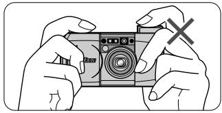 NIKON LITE TOUCH ZOOM 100ED-QD - Lighting/blinking of the orange LED - 2