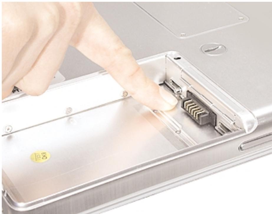 APPLE POWERBOOK G4 15 POUCES - Ouverture de l'ordinateur - 2