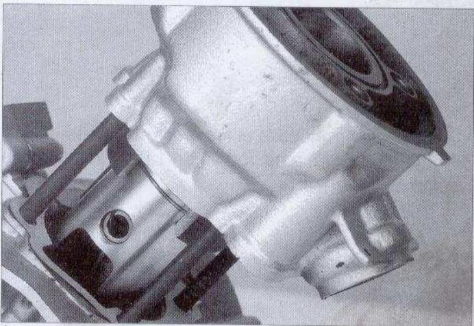 PEUGEOT XP6 SUPERMOTARD - POSE DU CYLINDRE : - 4
